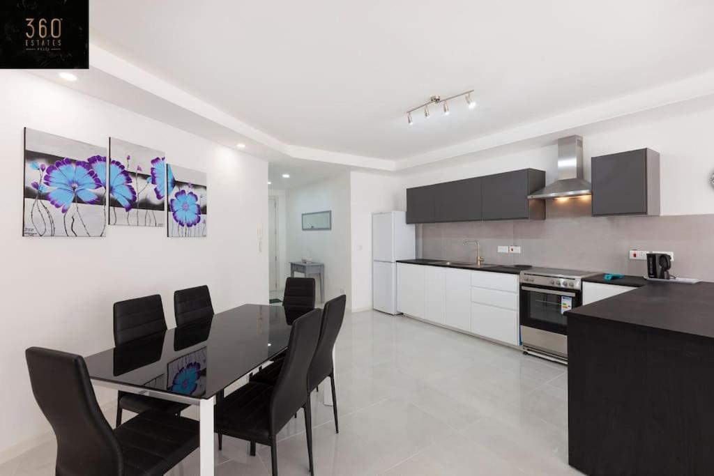 Spacious 2Br Apt In Qawra - Perfect For Families By 360 Estates 세인트폴스베이 외부 사진