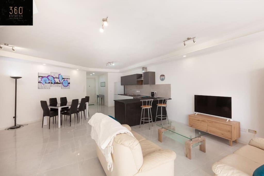 Spacious 2Br Apt In Qawra - Perfect For Families By 360 Estates 세인트폴스베이 외부 사진