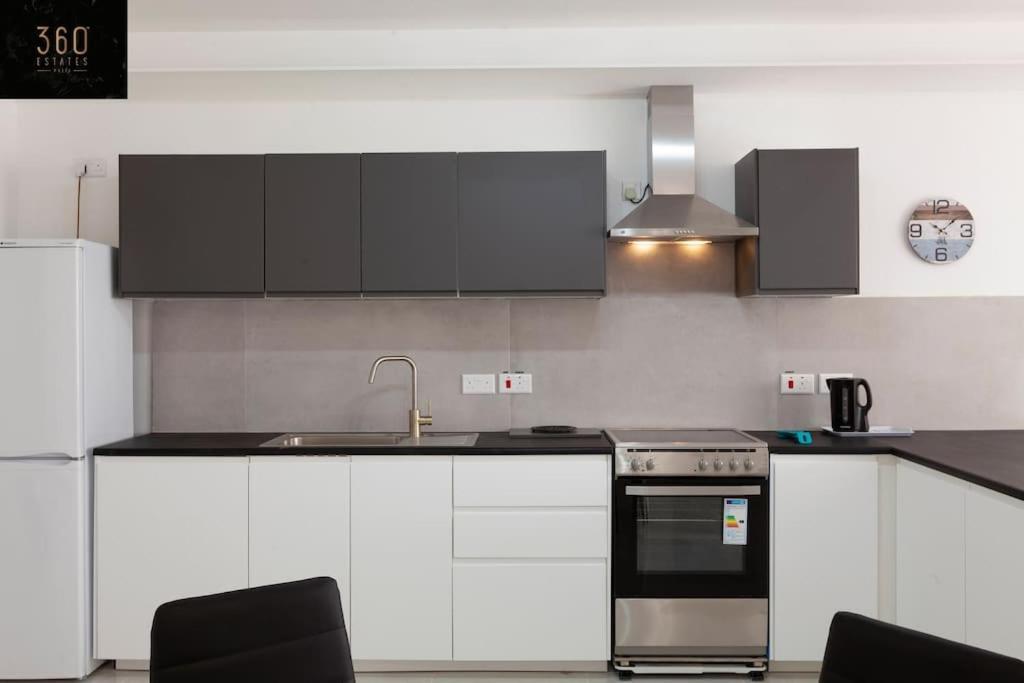 Spacious 2Br Apt In Qawra - Perfect For Families By 360 Estates 세인트폴스베이 외부 사진